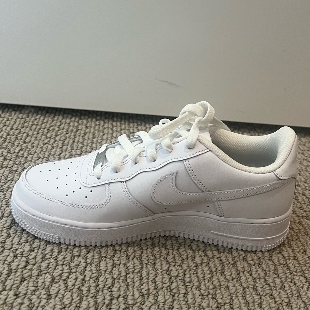Nike Air Force 1 - Never Worn